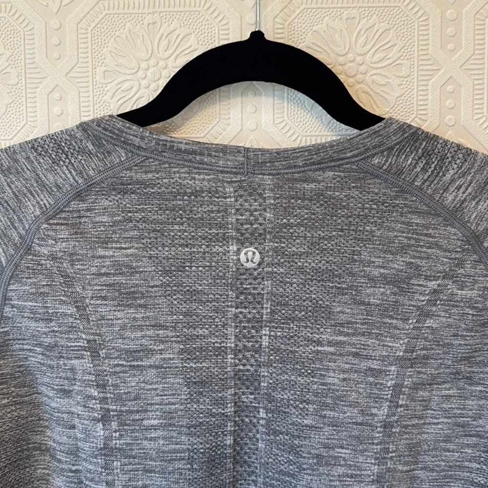 Lululemon Swiftly Tech Long Sleeve Crew Heathered Slate Gray Size 10